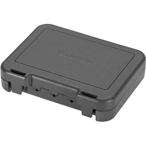 Gardena Winterschutzbox für Kabel: Aufbewahrungsbox schützt die Kabelenden des Mähroboter-Begrenzungskabels, Kunststoff-Box für Witterungsschutz, Mähroboter Zubehör (4056-20)